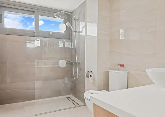 Serenity Waves 11 Λάρνακα